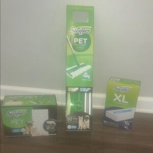Swiffer Pet Cleaning Kit - Green and White